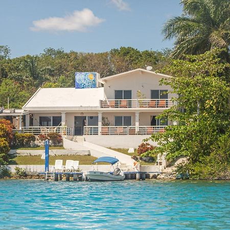 Casa Sol Y Luna Bacalar Bed & Breakfast Eksteriør bilde
